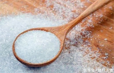 味精与鸡精有什么区别,是不是吃多了不好,不能加热?