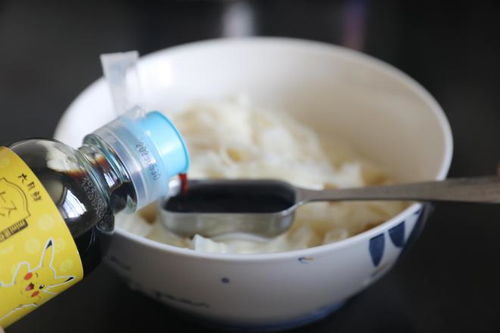 不再单一吃法 刀削面新吃法,让你赞不绝口 面条 葱油 鸡蛋 凉拌 黄瓜 面粉 小麦 辣椒油 中国菜 适量清水 粉末状食品原料 网易订阅